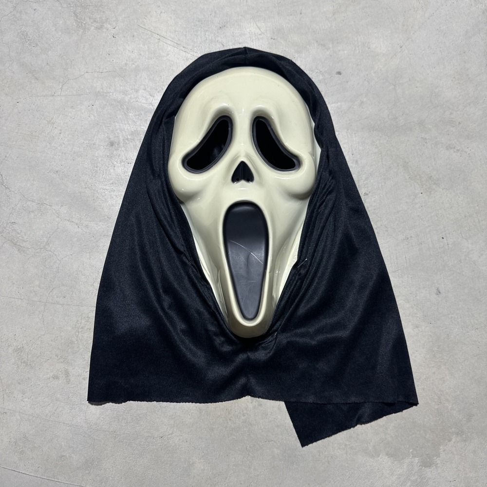 VTG 2012 Scream GHOSTFACE Mask Stamp Plastic Shroud No Tag Halloween Adult